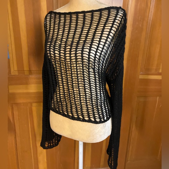 Knit Bell Sleeve Netted Sweater - Picture 4 of 15